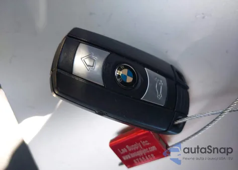 2015 BMW X1 xDrive28I z USA, uszkodzony, nr VIN WBAVL1C54FVY34534